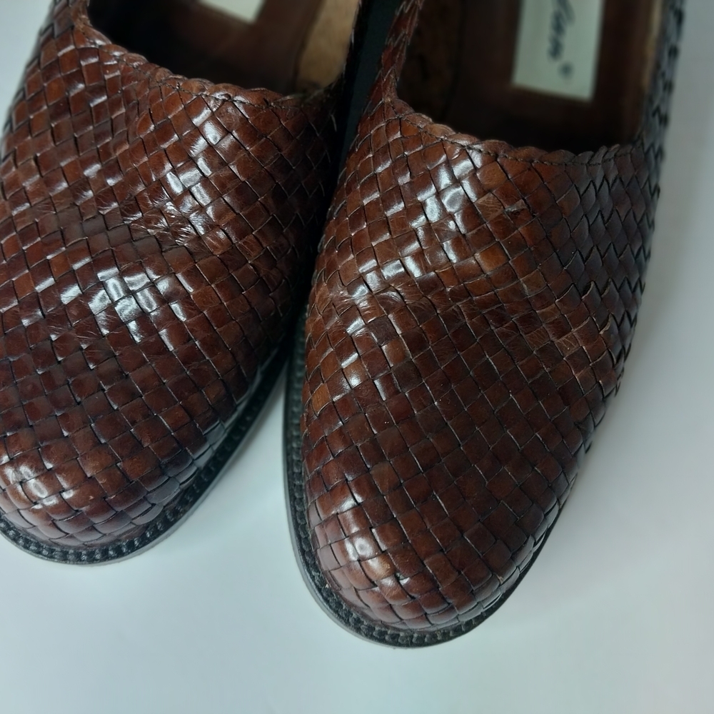 Mezlan Made In Spain Women's Woven Leather Slip-On Loafers in Brown - Picture 2 of 8